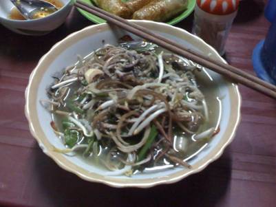 Bún nước lèo Trà Vinh đậm chất dân dã 