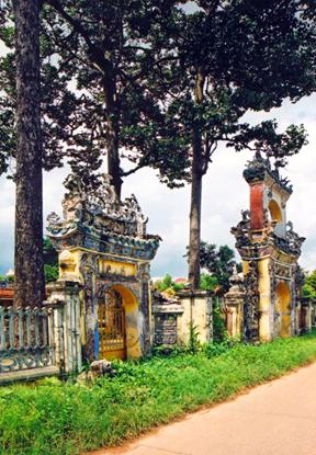 Cổng chùa Hội Khánh – Ảnh: Võ Văn Tường (Giác Ngộ Online)