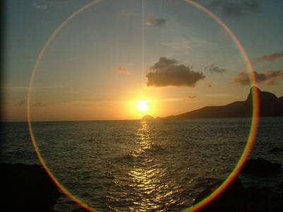 Mặt trời lặn trên đỉnh Tình Yêu – Ánh: nguồn Condaopark.com.vn 