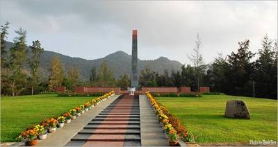 Nghĩa trang Hàng Dương – Ánh: Thanh Tien (nguồn Condaopark.com.vn) 