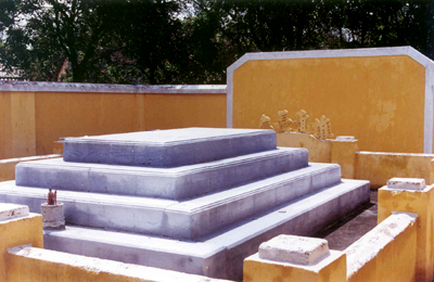 Phần mộ vua Thành Thái – Ảnh: Mai Kim Thành
