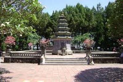 Nơi an nghỉ Hòa thượng Thích Đôn Hậu – Ảnh: nguồn southernlandtravel.com