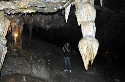 Stalactite shaped quill pen 