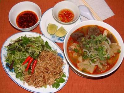 07.	Bún bò Huế 