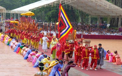Đoàn rước trong lễ hội Lam Kinh 