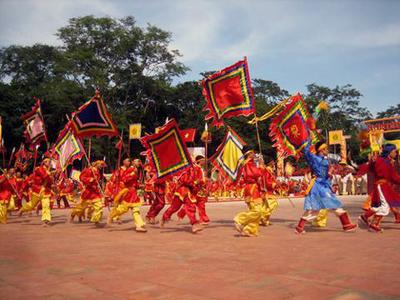 Cảnh diễn trong lễ hội Lam Kinh 