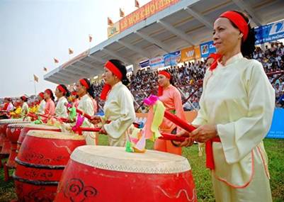 Màn trống khai hội 