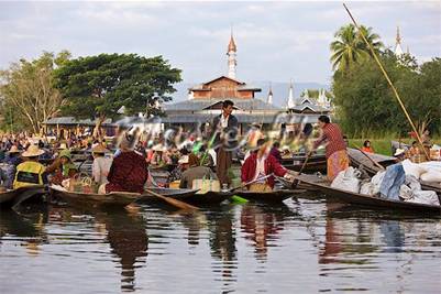 Chợ phiên Ywama 