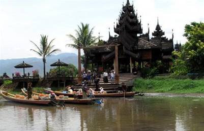 Tự viện Nga Phe Kyaung 