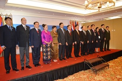 Hội nghị Bộ trưởng VHNT ASEAN lần 6 
