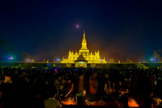 Huyền diệu đêm hội That Luang 