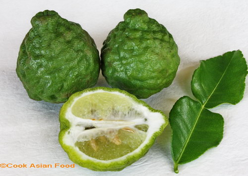 Trái và lá Kaffir Lime 