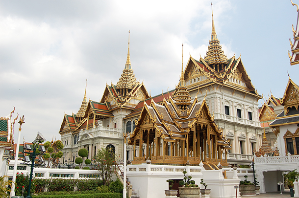 Cung điện Huy Hoàng 