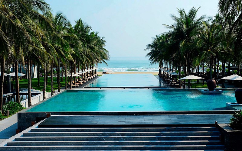 Bể bơi của Four Season The Nam Hai Resort 