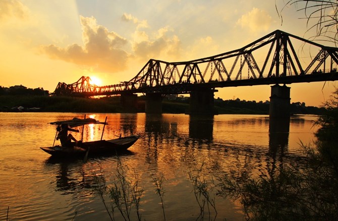 Cầu Long Biên 