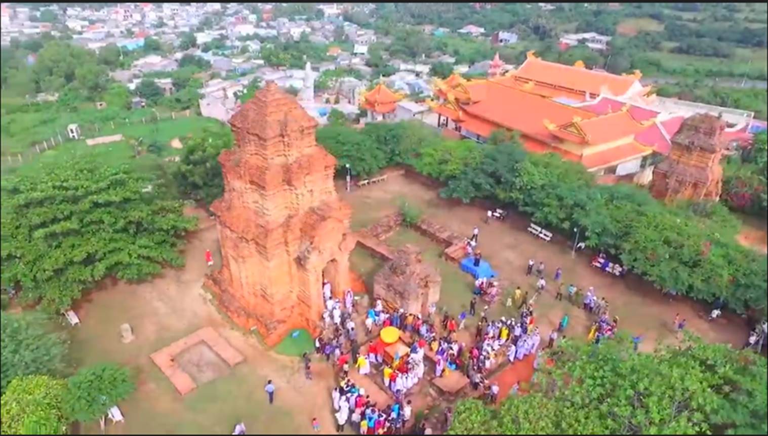 Tài nguyên nhân văn tại Bình Thuận